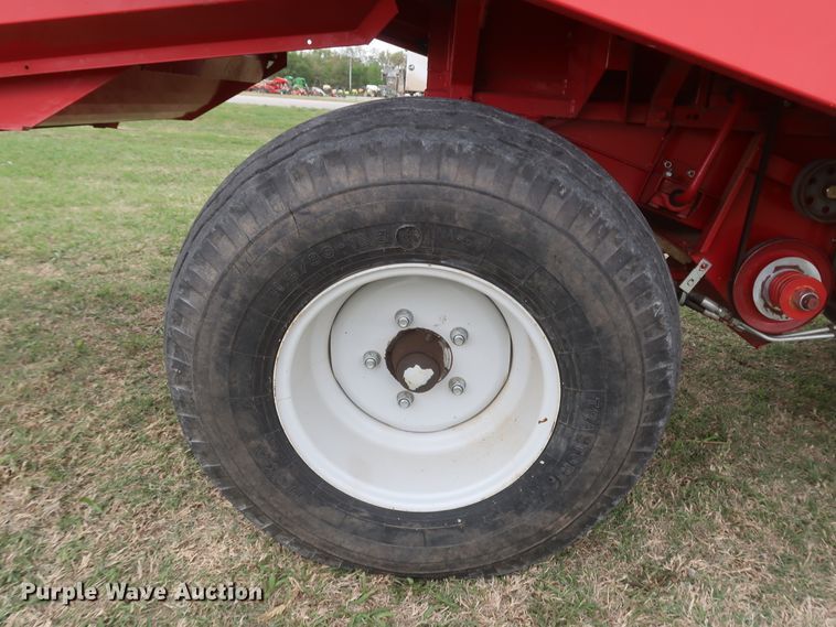 image for item JR9560 2010 Kincaid Sampo Rosenlew 8-XP  combine