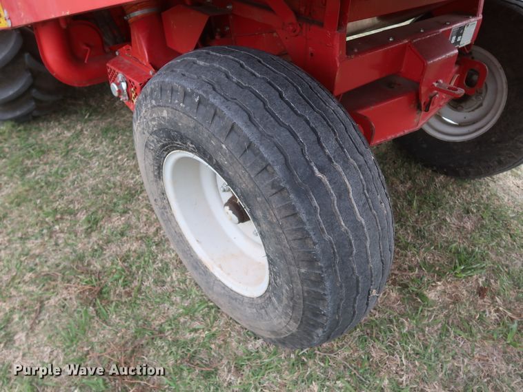 image for item JR9560 2010 Kincaid Sampo Rosenlew 8-XP  combine