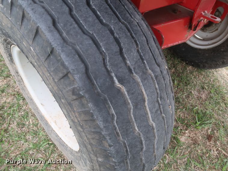 image for item JR9560 2010 Kincaid Sampo Rosenlew 8-XP  combine