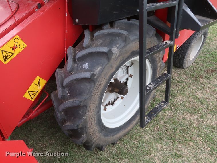 image for item JR9560 2010 Kincaid Sampo Rosenlew 8-XP  combine