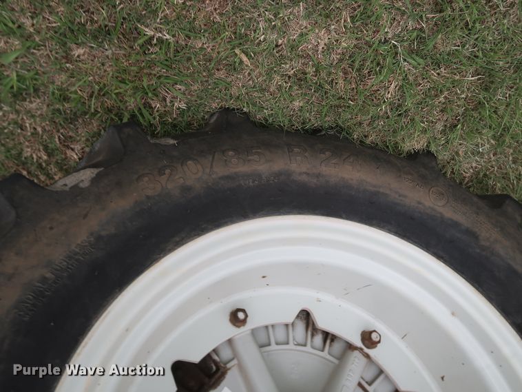 image for item JR9560 2010 Kincaid Sampo Rosenlew 8-XP  combine