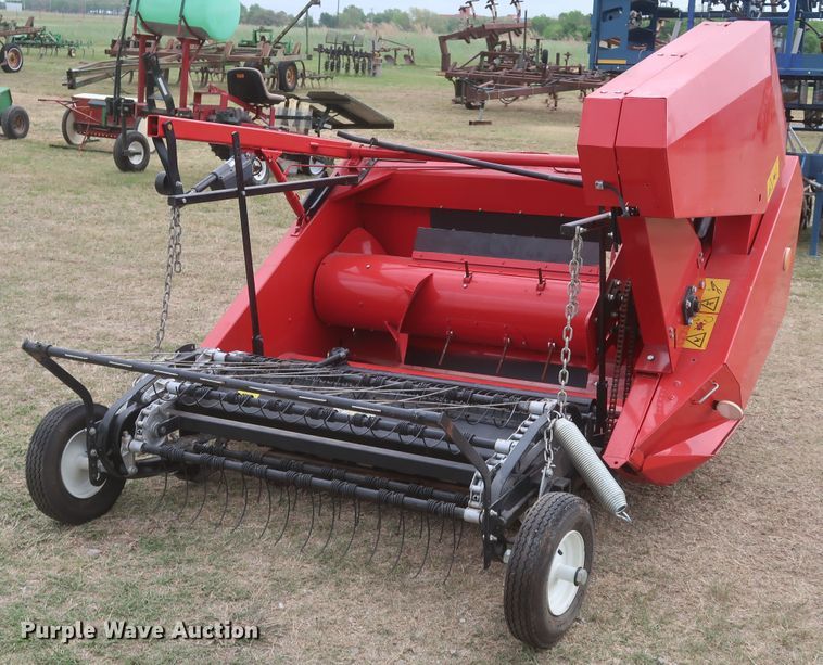 image for item JR9560 2010 Kincaid Sampo Rosenlew 8-XP  combine