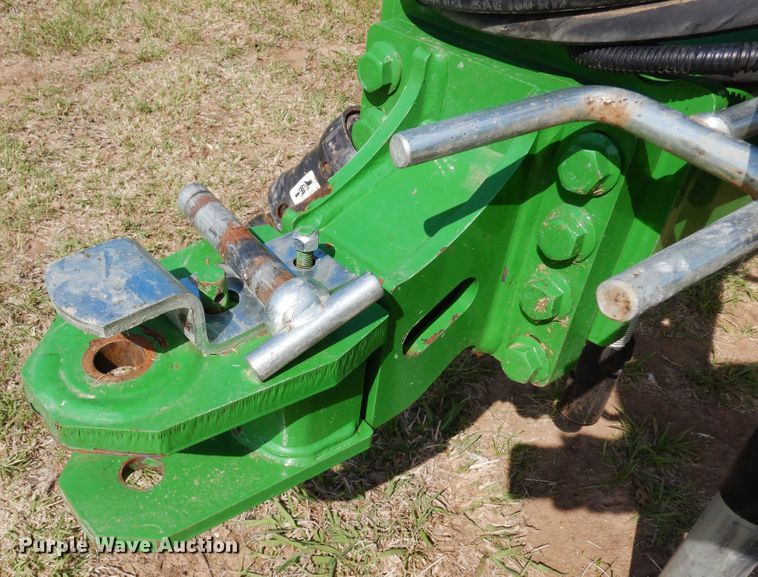 image for item JR9570 2019 John Deere 560R  round baler