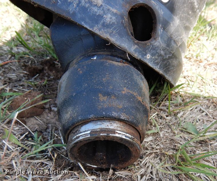 image for item JR9570 2019 John Deere 560R  round baler