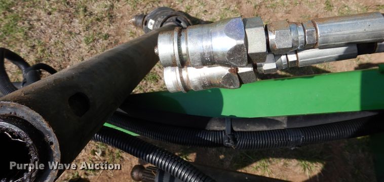 image for item JR9570 2019 John Deere 560R  round baler