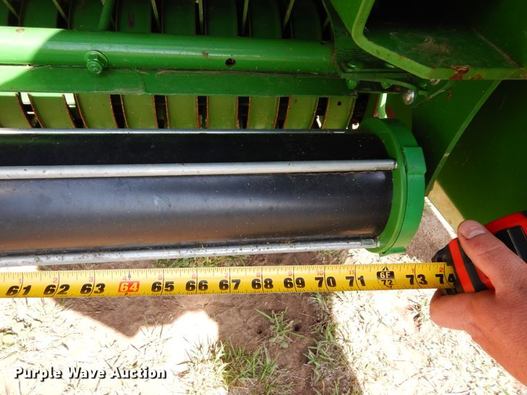 image for item JR9570 2019 John Deere 560R  round baler