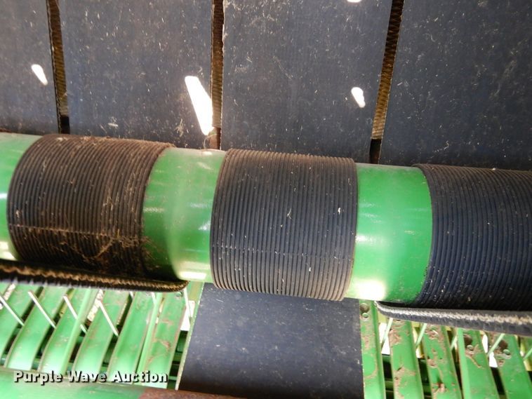 image for item JR9570 2019 John Deere 560R  round baler