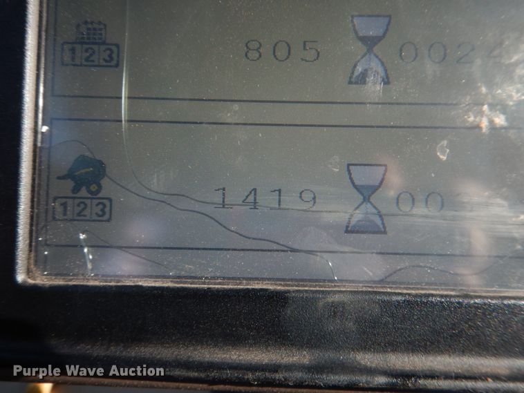 image for item JR9570 2019 John Deere 560R  round baler