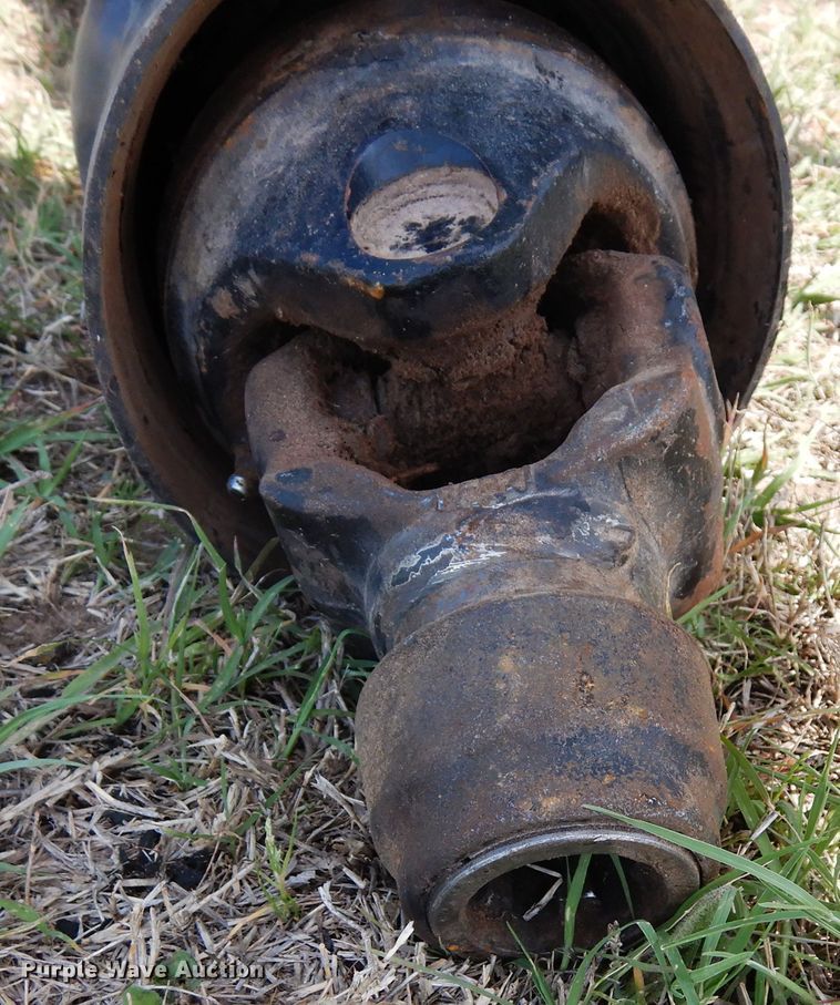 image for item JR9571 2014 John Deere 569  round baler