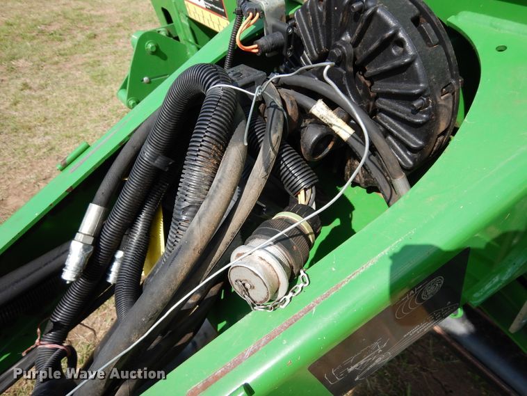 image for item JR9571 2014 John Deere 569  round baler