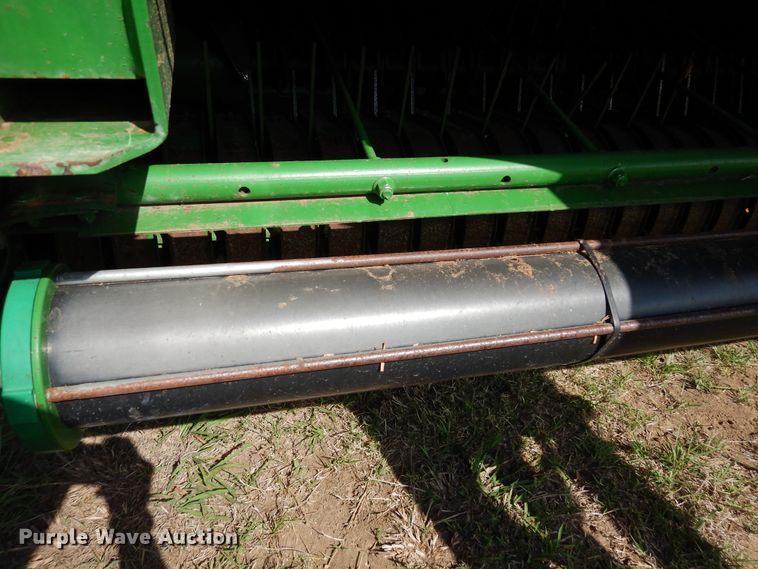 image for item JR9571 2014 John Deere 569  round baler