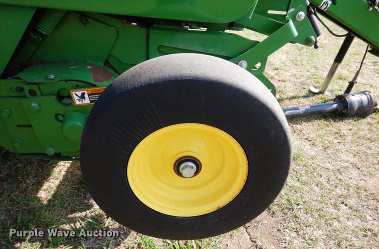 image for item JR9571 2014 John Deere 569  round baler