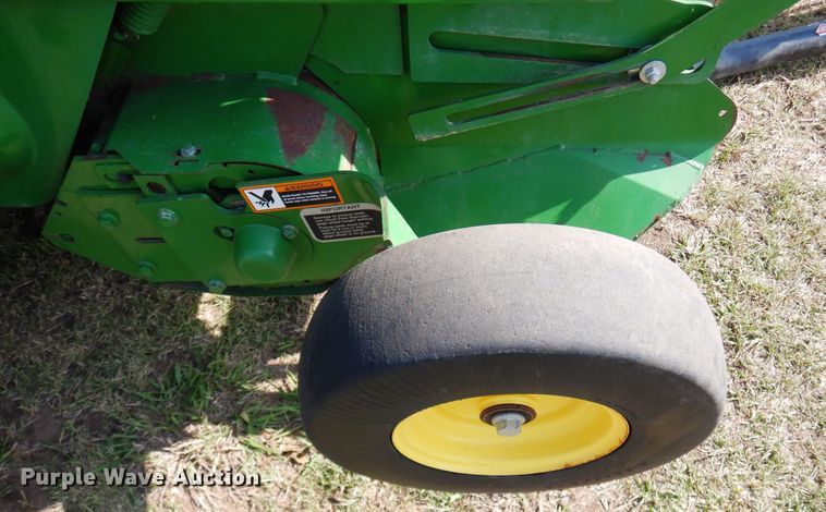image for item JR9571 2014 John Deere 569  round baler