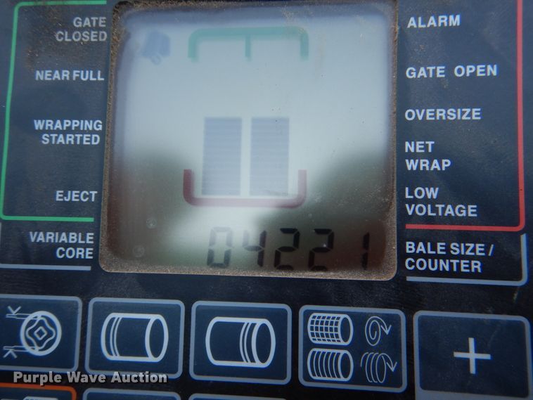 image for item JR9571 2014 John Deere 569  round baler