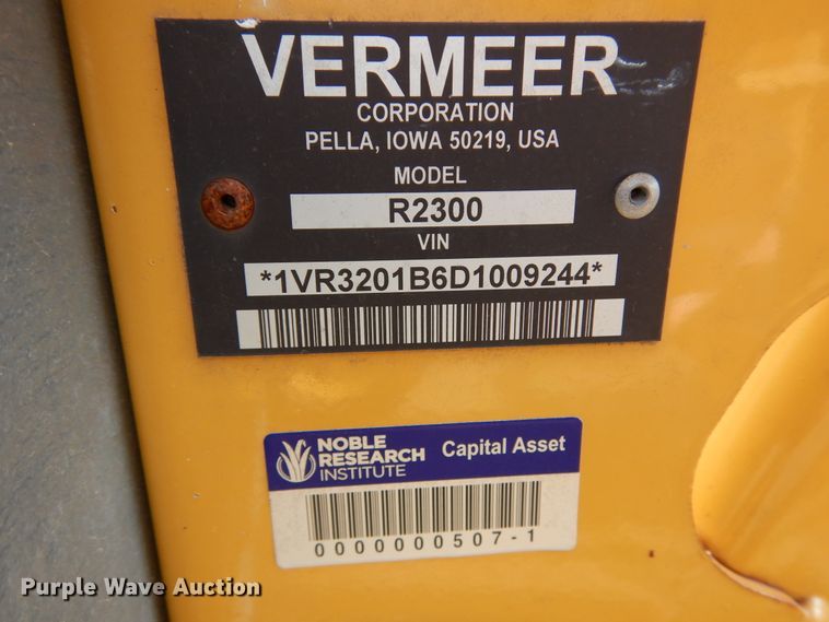 image for item JR9573 2013 Vermeer R2300  hay rake