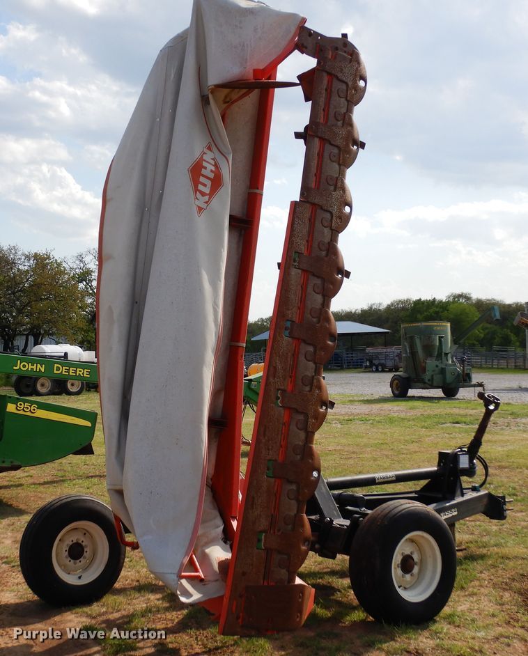 image for item JR9576 Kuhn GMD800GII HD  disc mower