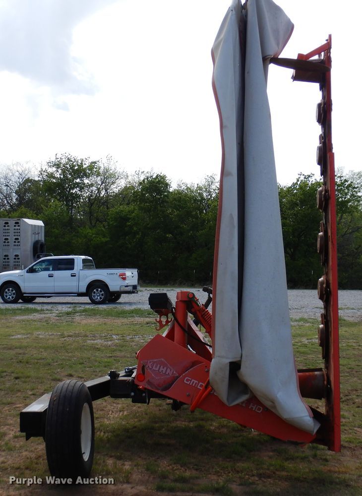 image for item JR9576 Kuhn GMD800GII HD  disc mower