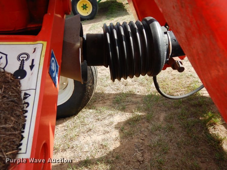 image for item JR9576 Kuhn GMD800GII HD  disc mower