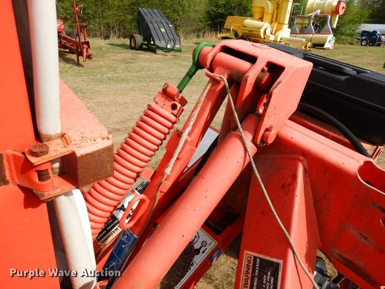 image for item JR9576 Kuhn GMD800GII HD  disc mower