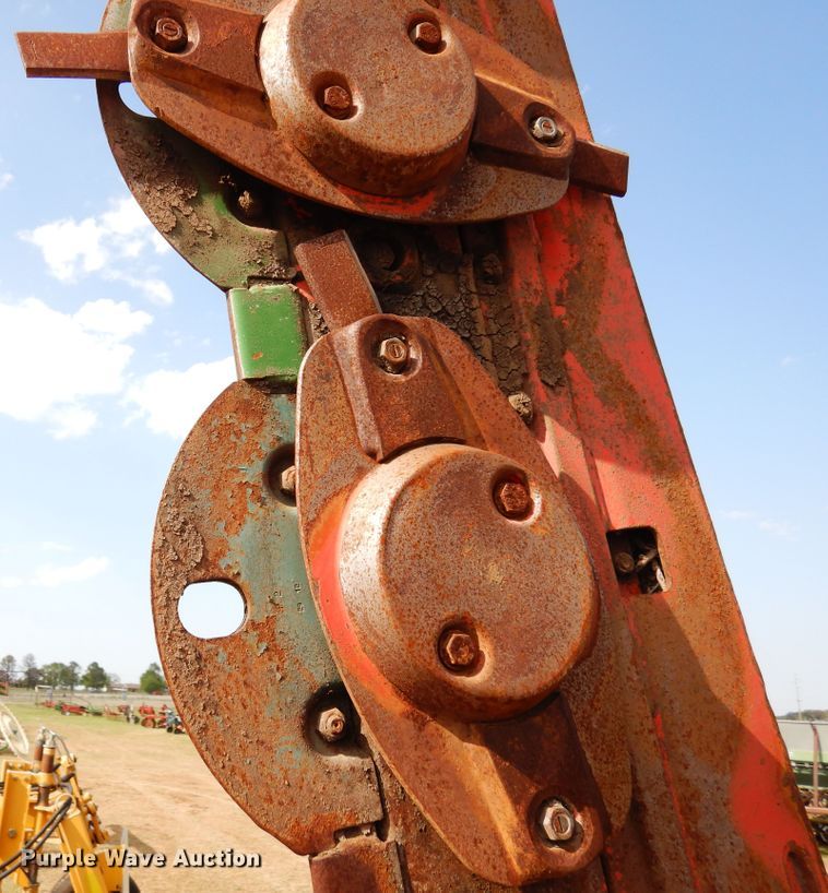 image for item JR9576 Kuhn GMD800GII HD  disc mower