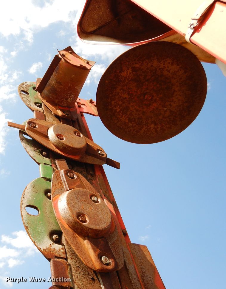 image for item JR9576 Kuhn GMD800GII HD  disc mower