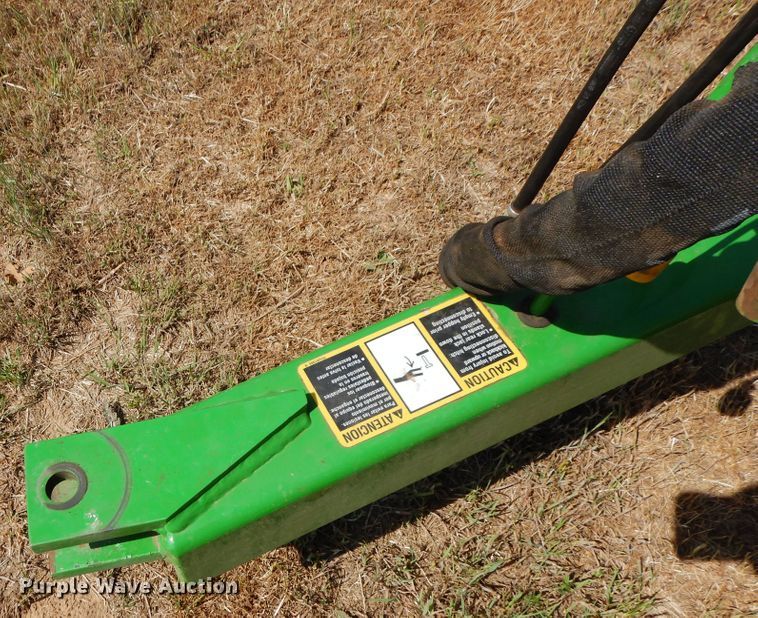 image for item JR9585 John Deere TC125  turf collector