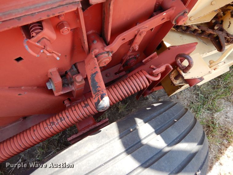 image for item JR9586 New Holland 718  forage harvester