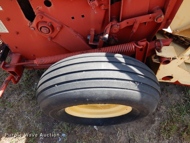 image for item JR9586 New Holland 718  forage harvester