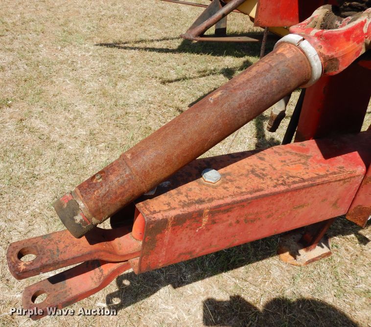 image for item JR9587 1980 New Holland 718  forage harvester