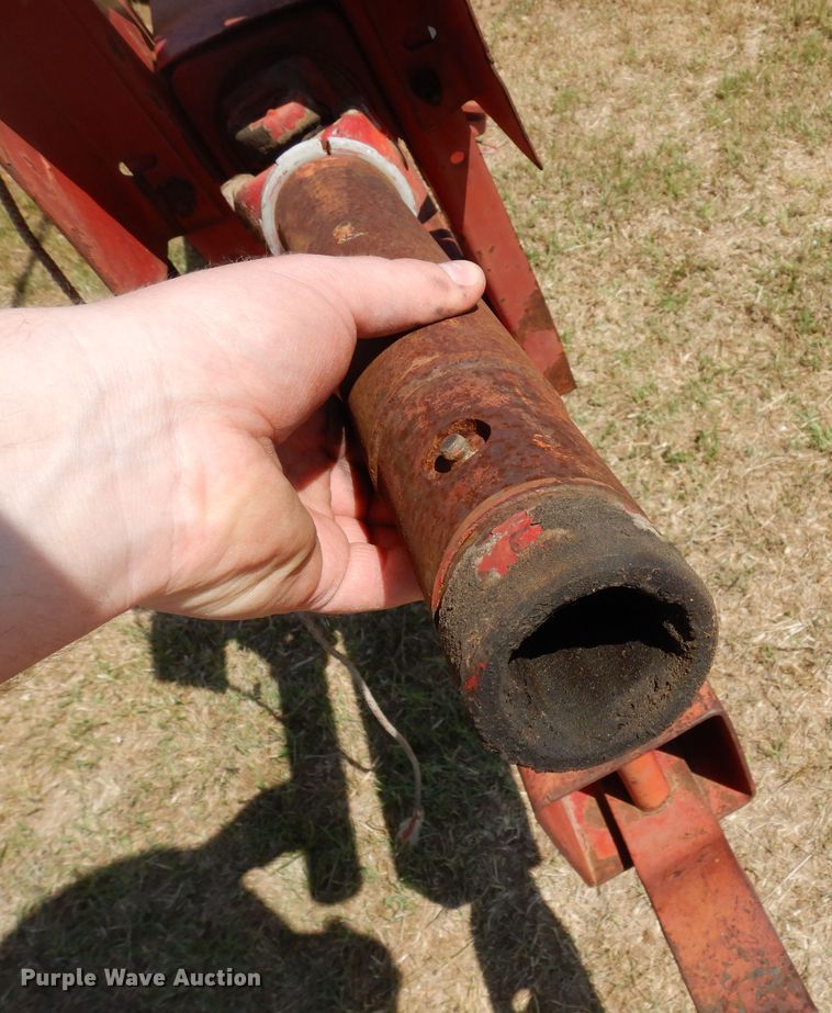 image for item JR9587 1980 New Holland 718  forage harvester