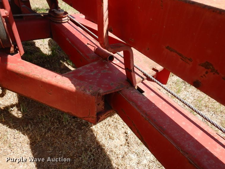 image for item JR9587 1980 New Holland 718  forage harvester