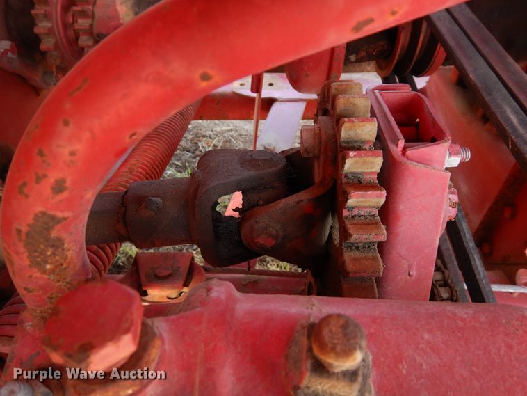 image for item JR9587 1980 New Holland 718  forage harvester