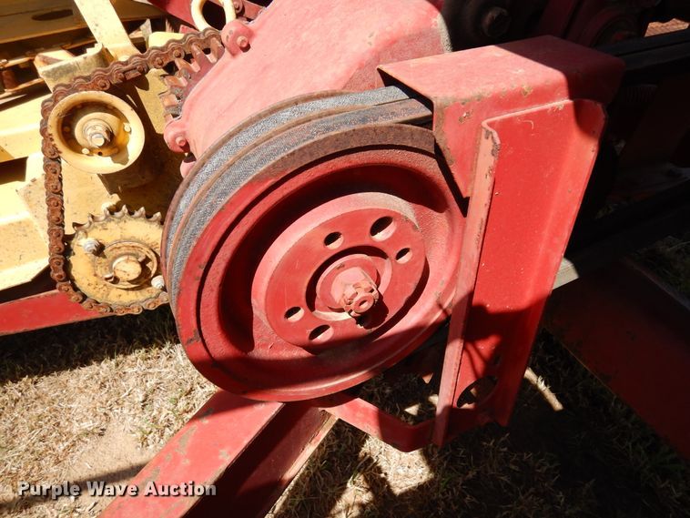 image for item JR9587 1980 New Holland 718  forage harvester