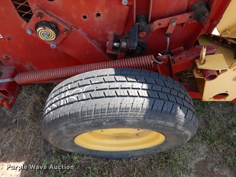 image for item JR9587 1980 New Holland 718  forage harvester