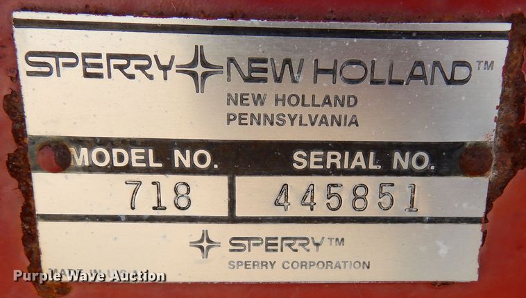 image for item JR9587 1980 New Holland 718  forage harvester