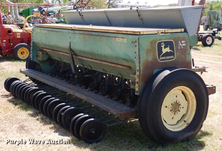 image for item JR9588 John Deere 8350  grain drill