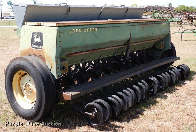 image for item JR9588 John Deere 8350  grain drill