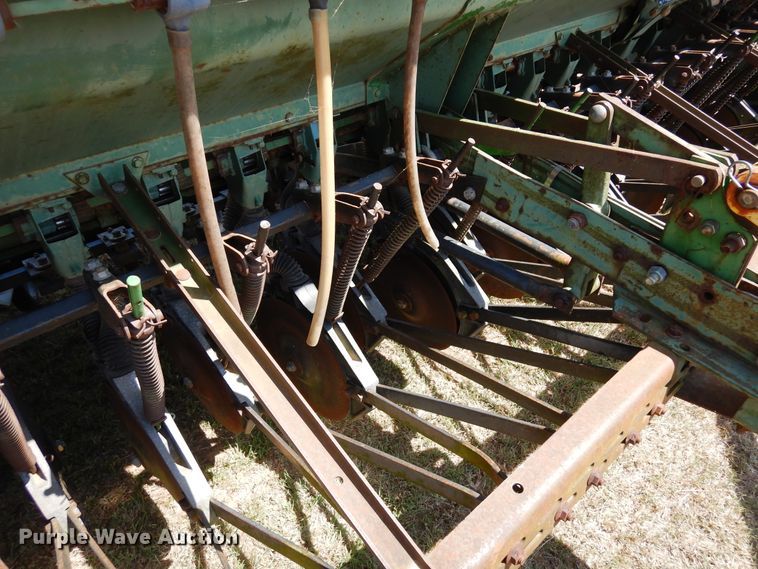 image for item JR9588 John Deere 8350  grain drill