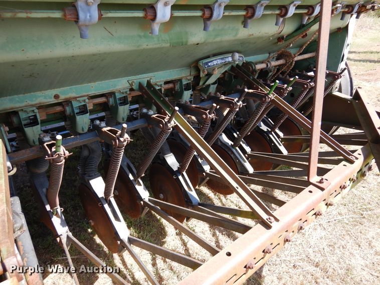 image for item JR9588 John Deere 8350  grain drill