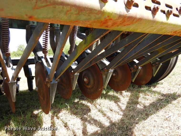 image for item JR9588 John Deere 8350  grain drill