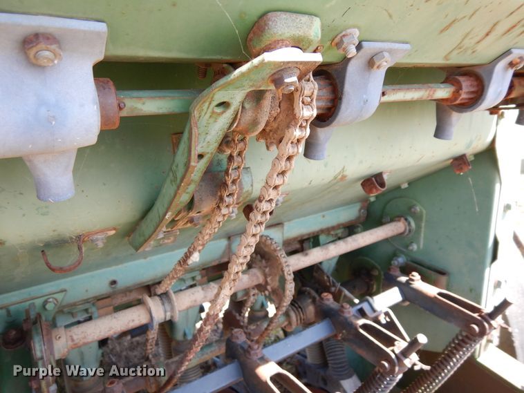 image for item JR9588 John Deere 8350  grain drill