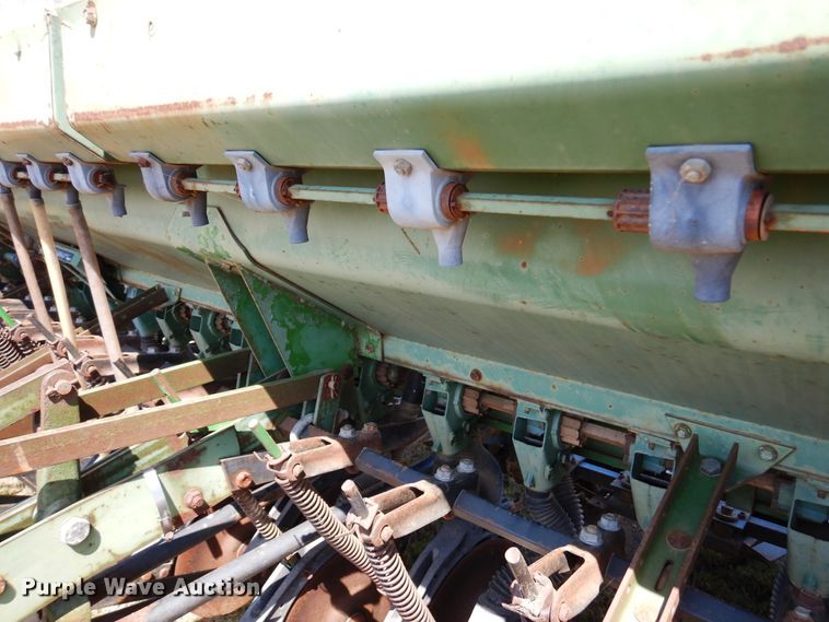 image for item JR9588 John Deere 8350  grain drill