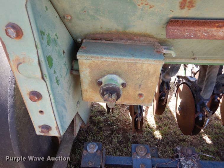 image for item JR9588 John Deere 8350  grain drill