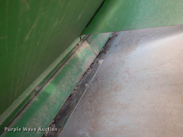 image for item JR9588 John Deere 8350  grain drill