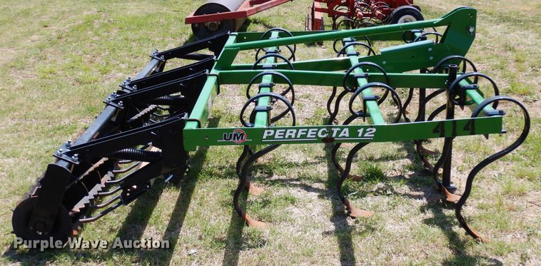 image for item JR9597 Unverferth Perfecta 12  field cultivator