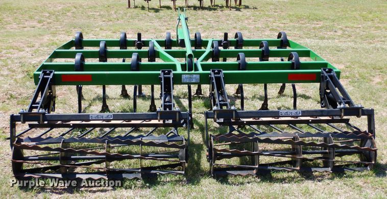 image for item JR9597 Unverferth Perfecta 12  field cultivator