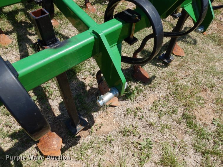 image for item JR9597 Unverferth Perfecta 12  field cultivator