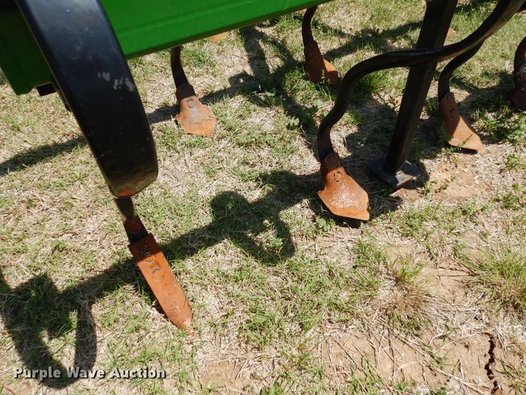 image for item JR9597 Unverferth Perfecta 12  field cultivator