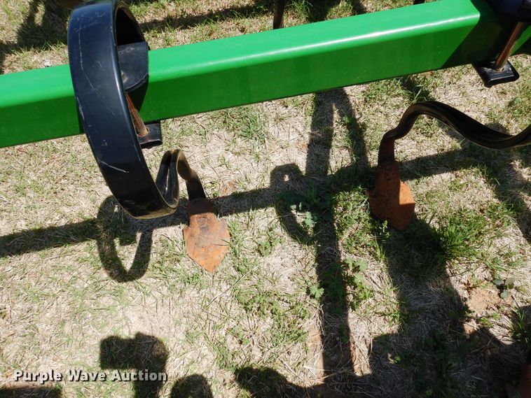 image for item JR9597 Unverferth Perfecta 12  field cultivator