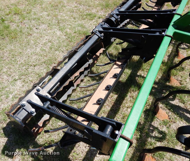 image for item JR9597 Unverferth Perfecta 12  field cultivator